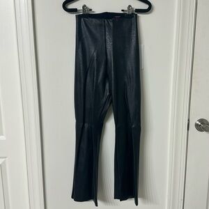 Commando faux leather cropped kick flare blk size S excellent condition